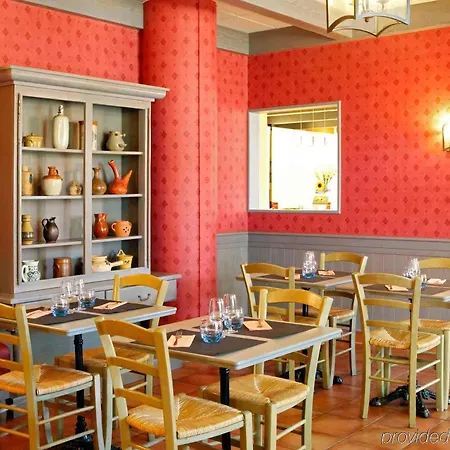 Ibis Centre Gare Saint Charles Hotel 3*